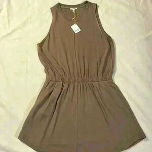 NWT Splendid eco, size medium, color dun, sleeveless, super soft, elastic waist​